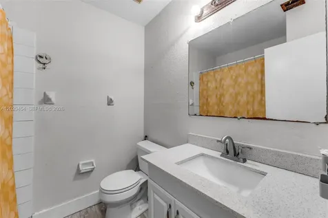 8025 NW 8th Street Miami FL 33126