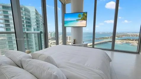 Miami FL 33132