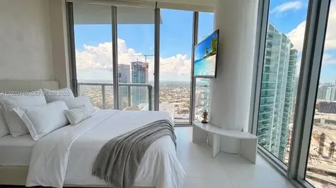 Miami FL 33132