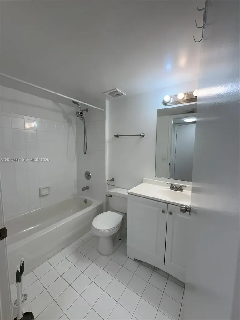 470 S Park Road Hollywood FL 33021