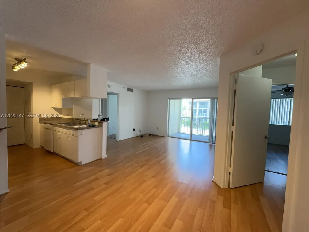 470 S Park Road Hollywood FL 33021