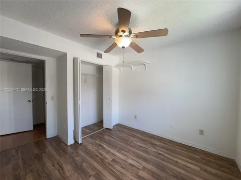 470 S Park Road Hollywood FL 33021