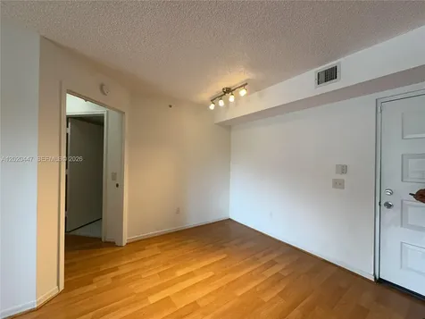 470 S Park Road Hollywood FL 33021