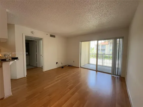 470 S Park Road Hollywood FL 33021
