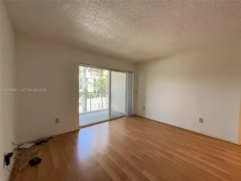 470 S Park Road Hollywood FL 33021