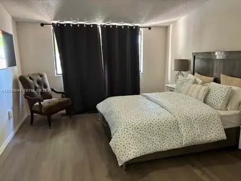10621 SW 79th Terrace Miami FL 33173
