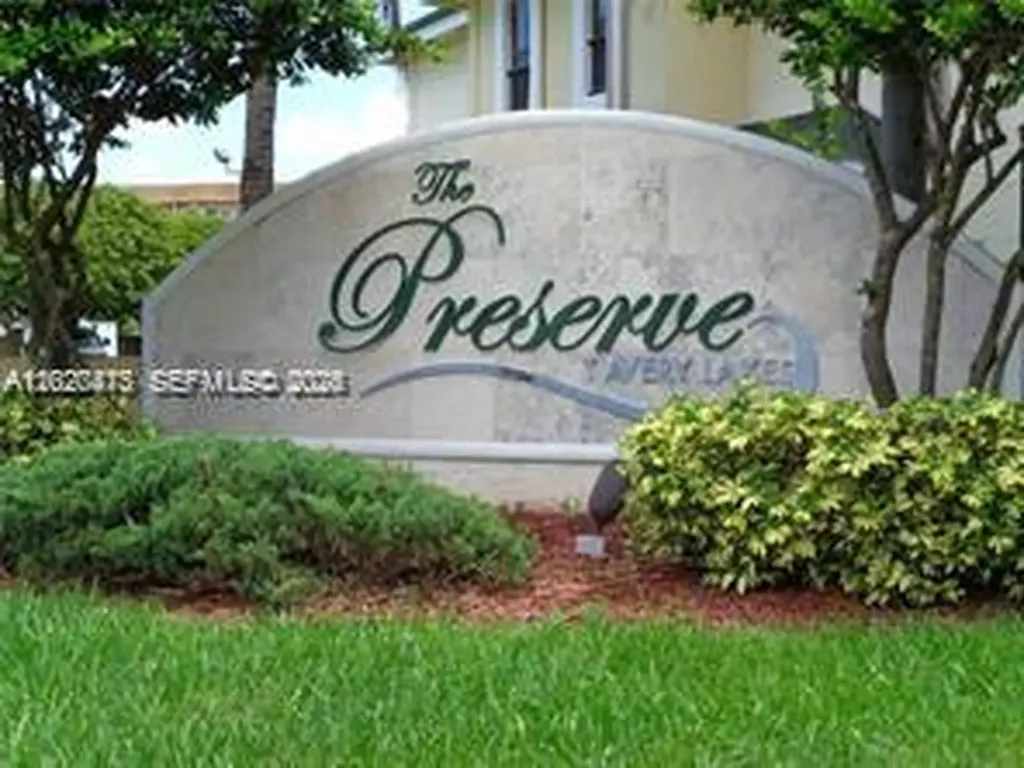 8753 NW 39th Street Sunrise FL 33351
