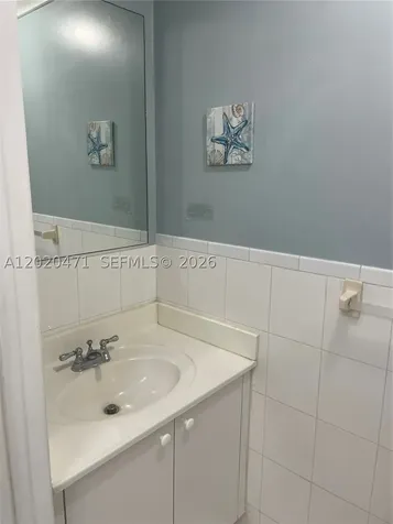 655 W 68th Street Hialeah FL 33014