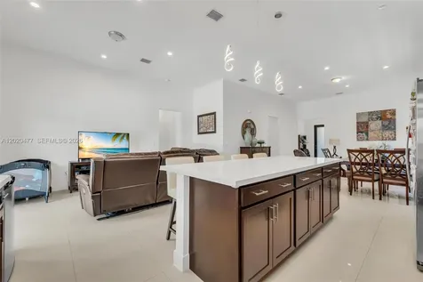 2921 SW 152nd Avenue Miami FL 33185