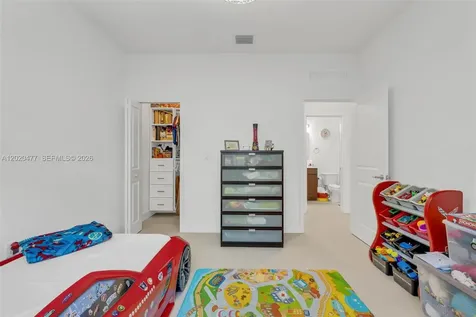2921 SW 152nd Avenue Miami FL 33185
