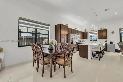 2921 SW 152nd Avenue Miami FL 33185