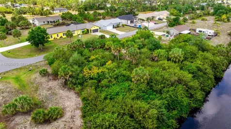 12132 Xavier Avenue Port Charlotte FL 33981