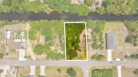 12132 Xavier Avenue Port Charlotte FL 33981