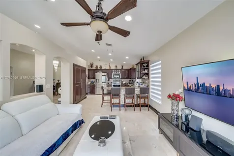 5032 SW 34th Terrace Hollywood FL 33312