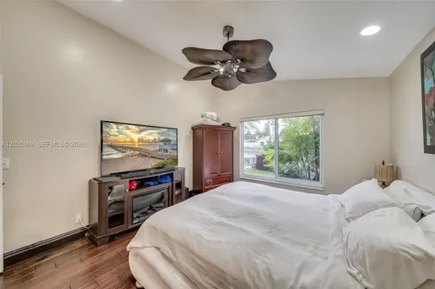 5032 SW 34th Terrace Hollywood FL 33312
