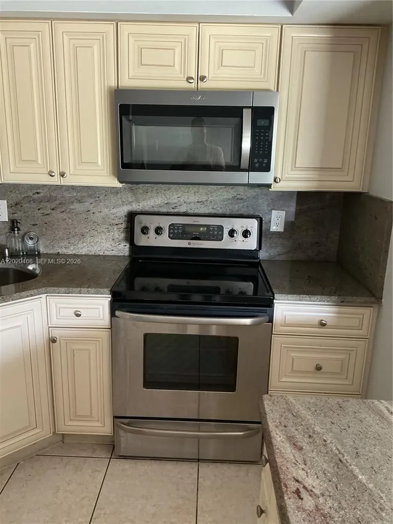 1321 Partridge Close Pompano Beach FL 33064