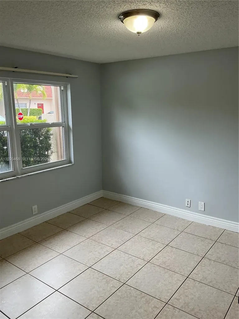 1321 Partridge Close Pompano Beach FL 33064