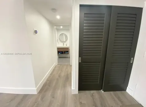 401 Ocean Drive Miami Beach FL 33139