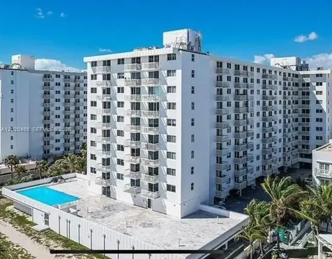 401 Ocean Drive Miami Beach FL 33139