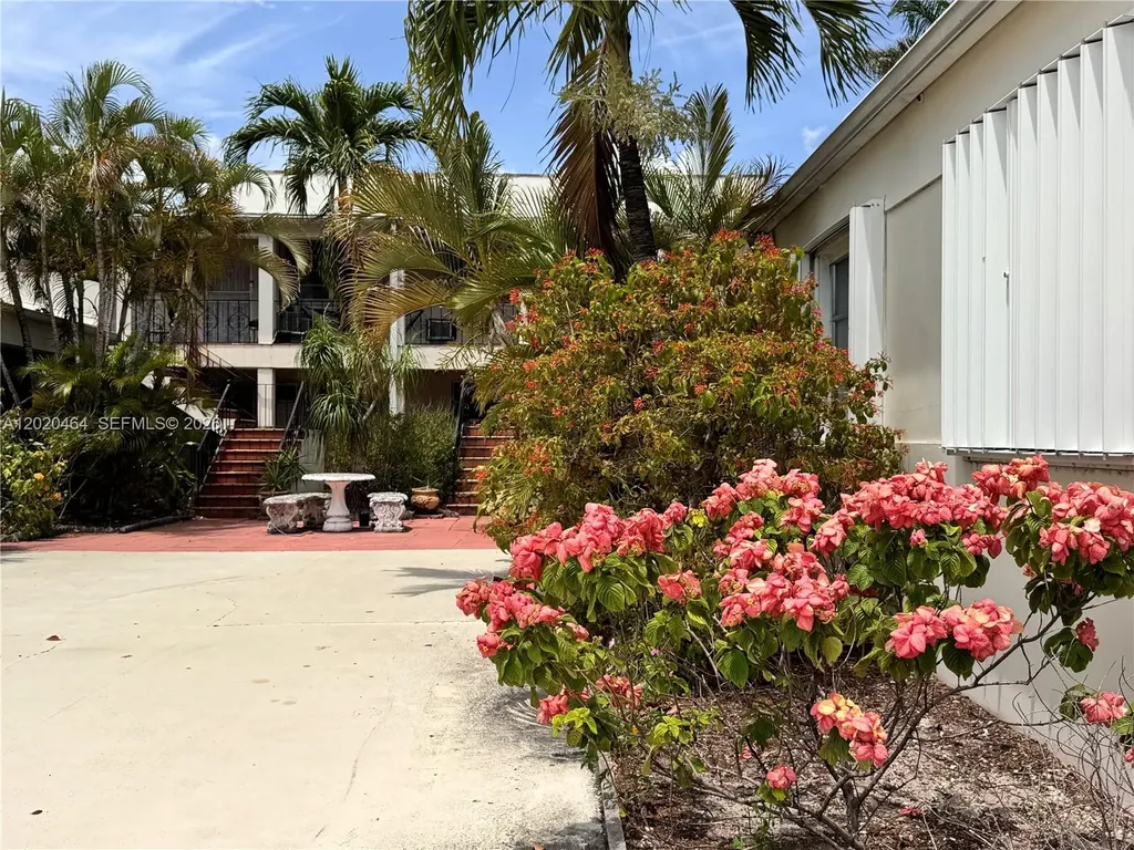756 N 17th Avenue Hollywood FL 33020