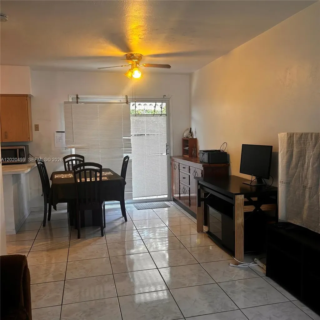 2222 Taylor Street Hollywood FL 33020