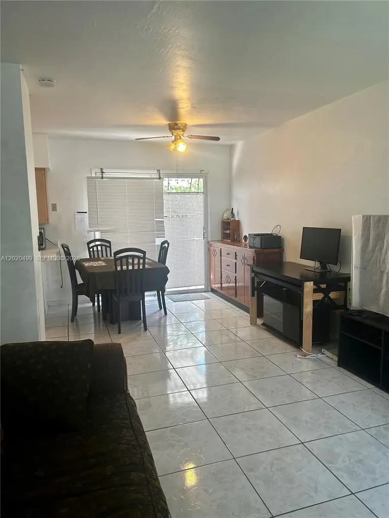 2222 Taylor Street Hollywood FL 33020