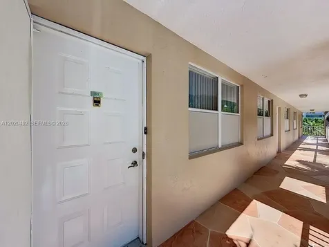 10208 NW 24th Place Sunrise FL 33322