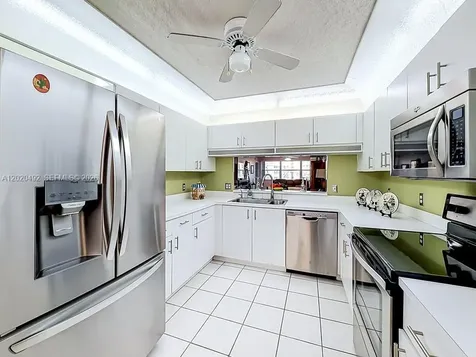 10208 NW 24th Place Sunrise FL 33322