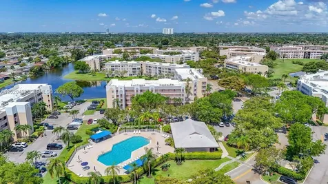 10208 NW 24th Place Sunrise FL 33322