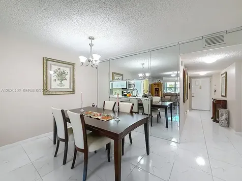 10208 NW 24th Place Sunrise FL 33322
