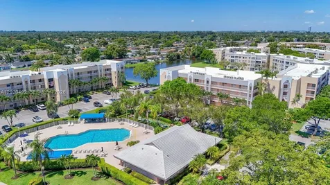 10208 NW 24th Place Sunrise FL 33322
