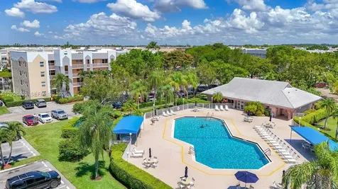 10208 NW 24th Place Sunrise FL 33322