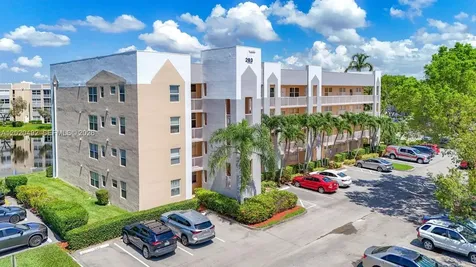10208 NW 24th Place Sunrise FL 33322