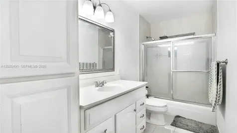 500 NW 96th Terrace Pembroke Pines FL 33024