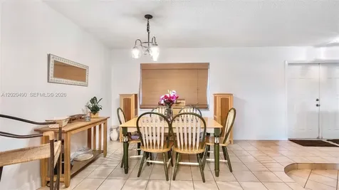 500 NW 96th Terrace Pembroke Pines FL 33024