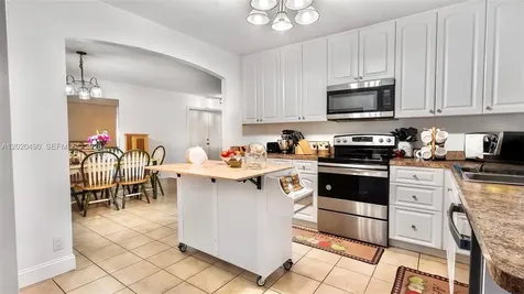 500 NW 96th Terrace Pembroke Pines FL 33024