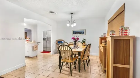 500 NW 96th Terrace Pembroke Pines FL 33024