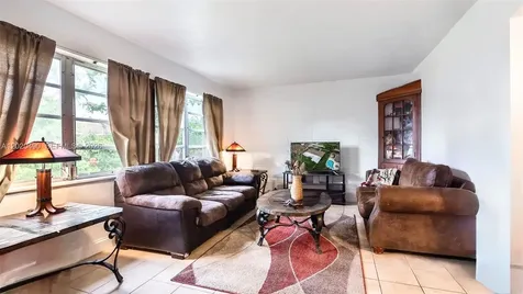 500 NW 96th Terrace Pembroke Pines FL 33024