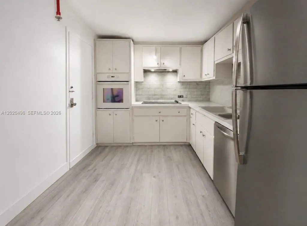 400 Kings Point Drive Sunny Isles Beach FL 33160