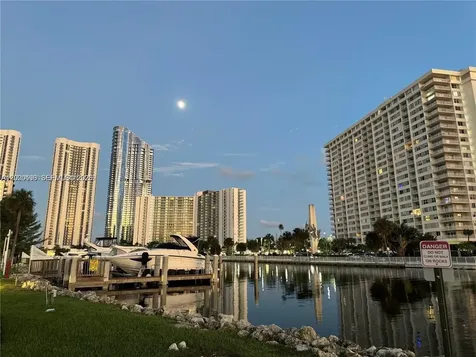 400 Kings Point Drive Sunny Isles Beach FL 33160