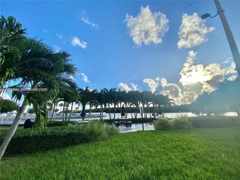 400 Kings Point Drive Sunny Isles Beach FL 33160
