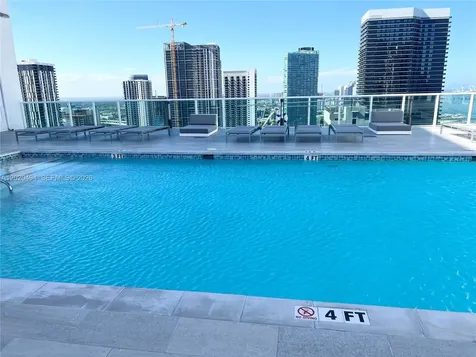 133 NE 2 Avenue Miami FL 33132