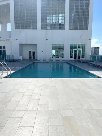 133 NE 2 Avenue Miami FL 33132