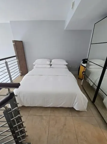41 SE 5th Street Miami FL 33131