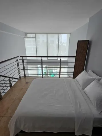 41 SE 5th Street Miami FL 33131