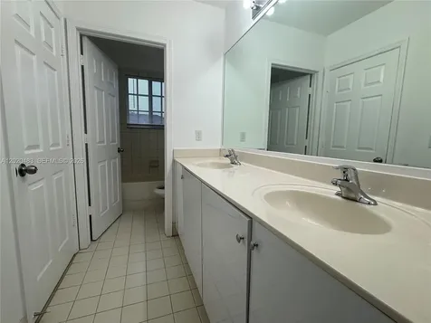 1415 NW 34th Way Lauderhill FL 33311