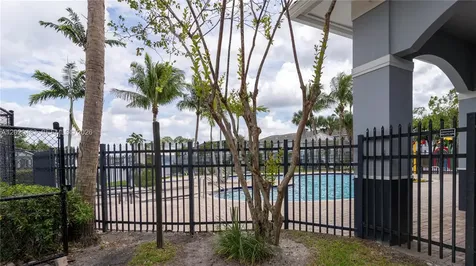 1415 NW 34th Way Lauderhill FL 33311
