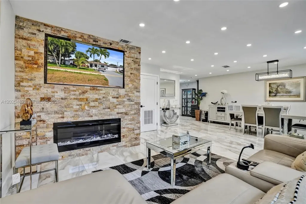 6761 Allen Street Hollywood FL 33024