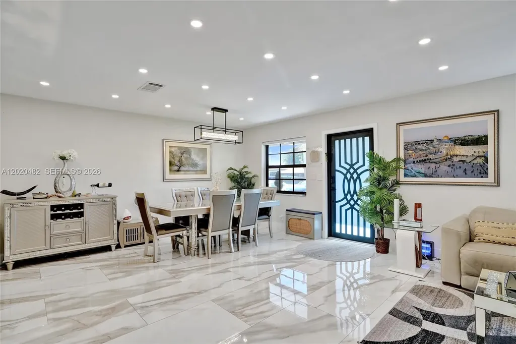 6761 Allen Street Hollywood FL 33024