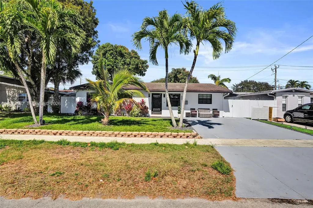 6761 Allen Street Hollywood FL 33024